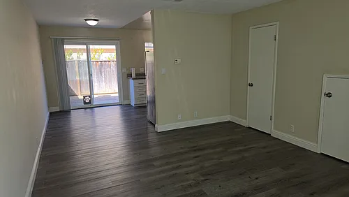 735 Palomino Dr #2 Photo 1