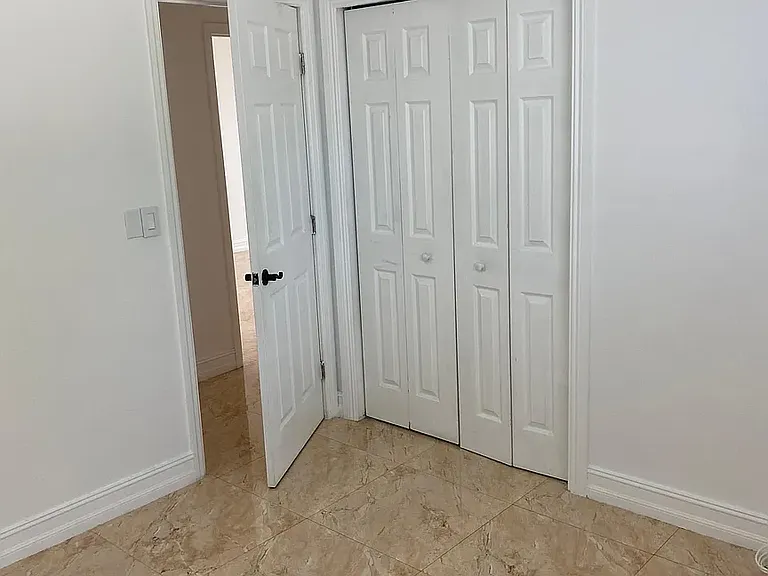2321 SW 89th Ct — Photo 11