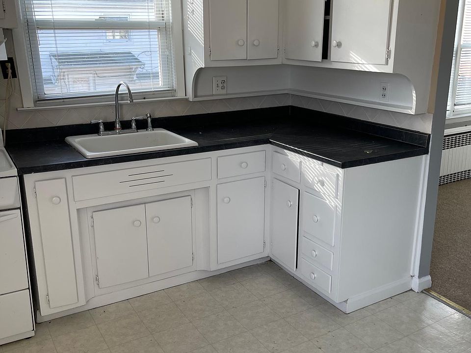 2nd image of 7166 166th St #2