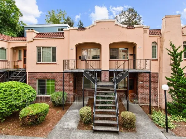 1322 NE 68th Ave, Portland, OR