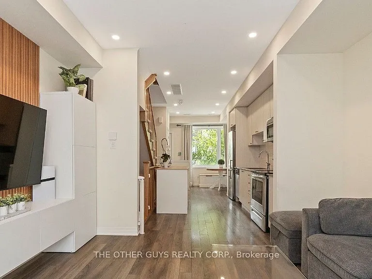 19 Thomas Mulholland Dr — Photo 2