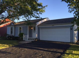 2215 S Crescent Ln, Aurora, IL 60504