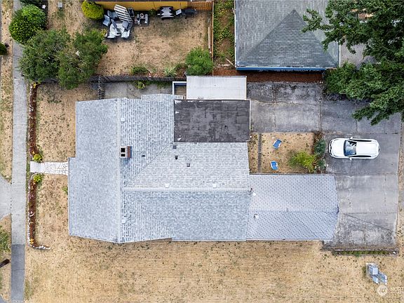 3rd image of 860 S 34th Street