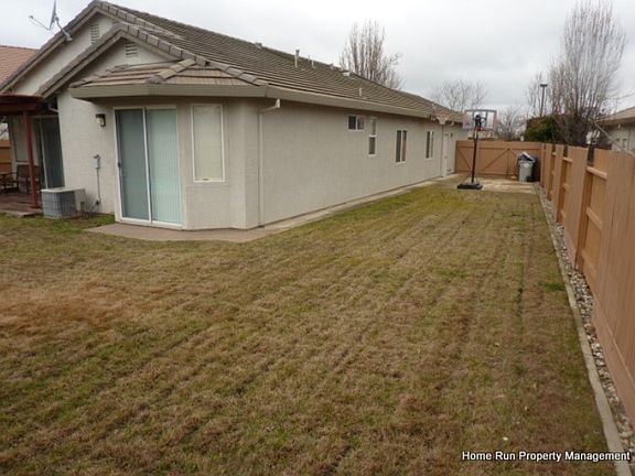 3rd image of 1435 Kerslake Cir