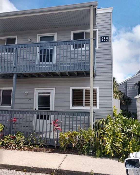 1st image of 259 Fenwick Dr #27