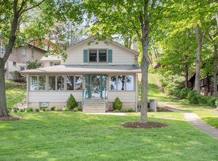 W1747 Lake Rd, Mukwonago, WI 53149