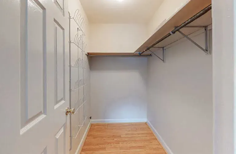 205 Simpson Ave — Photo 9