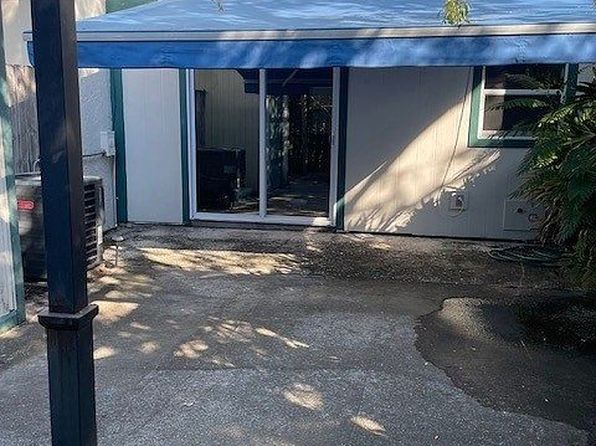 5266 Tennis Court Cir