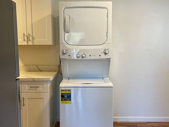 2nd image of 1228 W McKinley Ave #1
