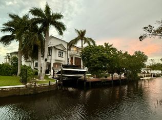 1139 Christopher Ct, Naples, FL 34104