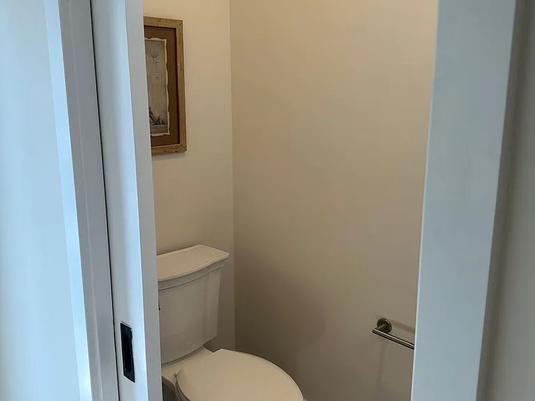 111-117 Thornton Ln — Photo 3