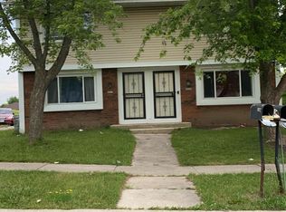 8950 N 86th St, Milwaukee, WI 53224