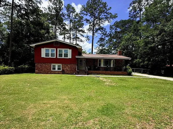 1206 Morningside Dr, Waycross, GA 31501