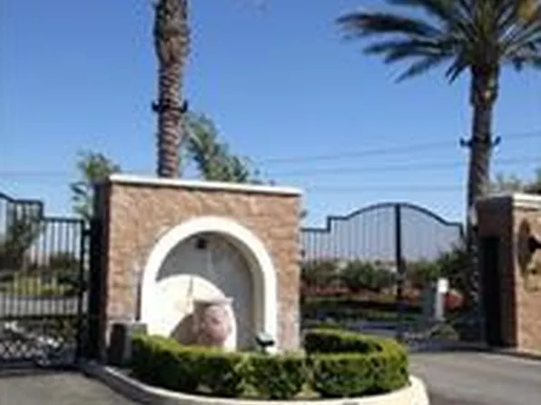 5413 Parkside Way, Fontana, CA 92336