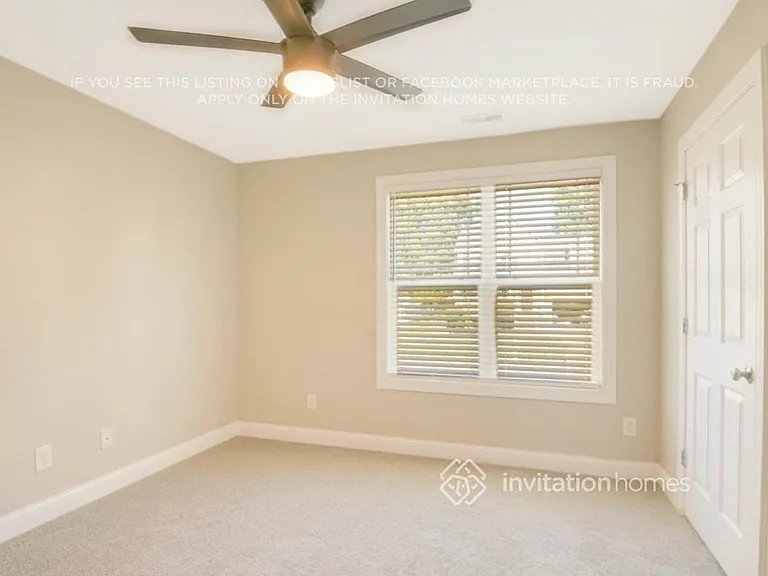 77 Carson Dr — Photo 16
