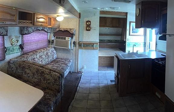 5th image of 13914 Old Dixie Hwy #19
