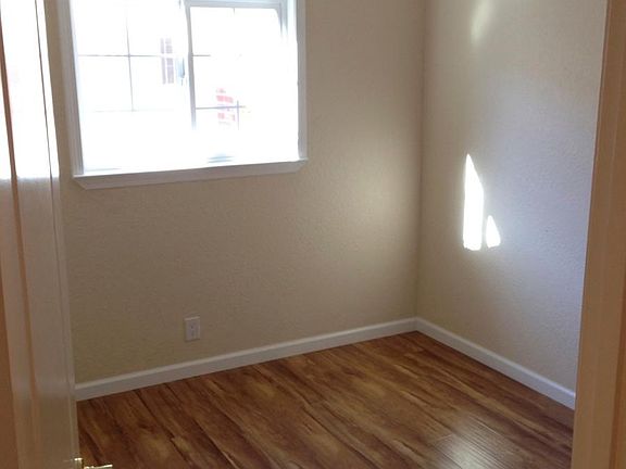 3rd image of 176 Noyo Dr