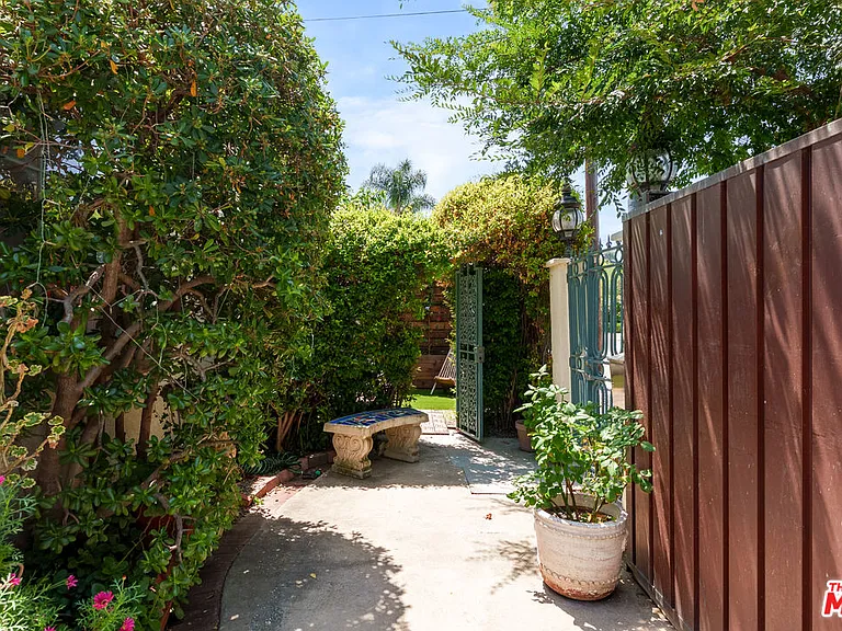 8998 Lloyd Pl — Photo 27