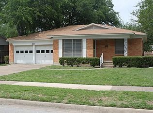 1005 Noble Ave, Carrollton, TX 75006