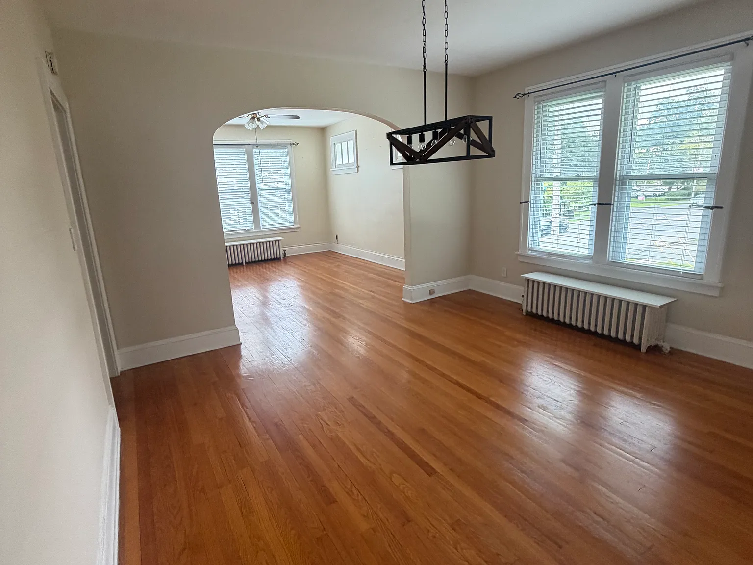 3 bed, 1274 sqft, $2,000 — Photo 3