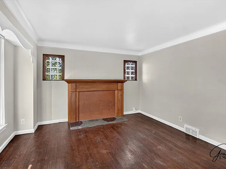 5915 Lodewyck St — Photo 4