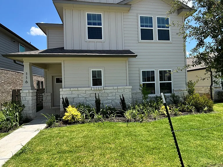 116 Maple Hedge Rd — Photo 2