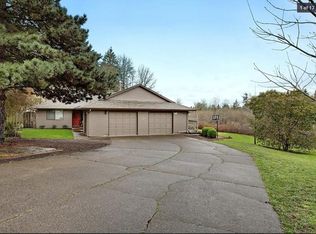 387 SW 121st Pl, Portland, OR 97225