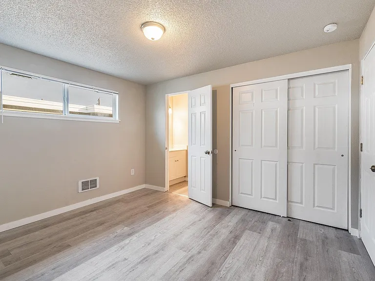11320 Bridgeport Way SW — Photo 12