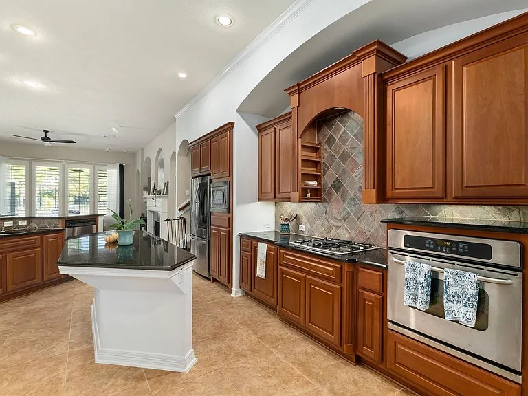 8407 Iron Tree Ln — Photo 11