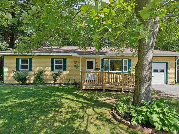6 Bouchard Drive, Brunswick, ME 04011