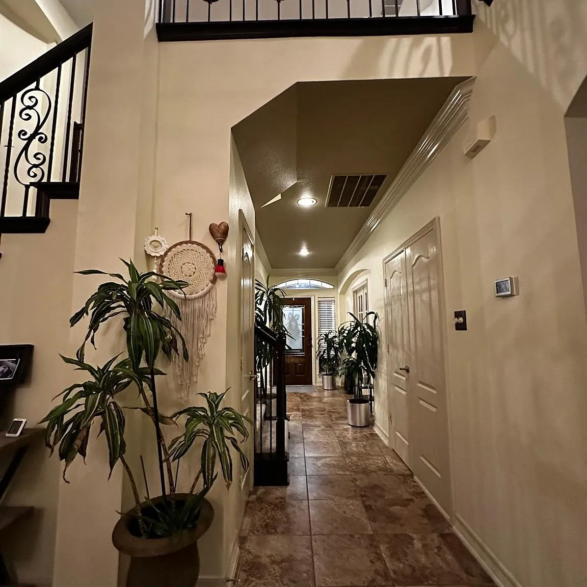 4 bed, 3.5 bath, 3150 sqft, $4,400 — Photo 4