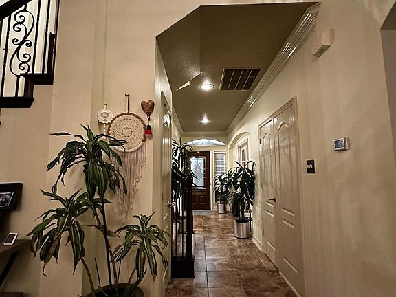 4th image of 5615 Ashford Ridge Ln