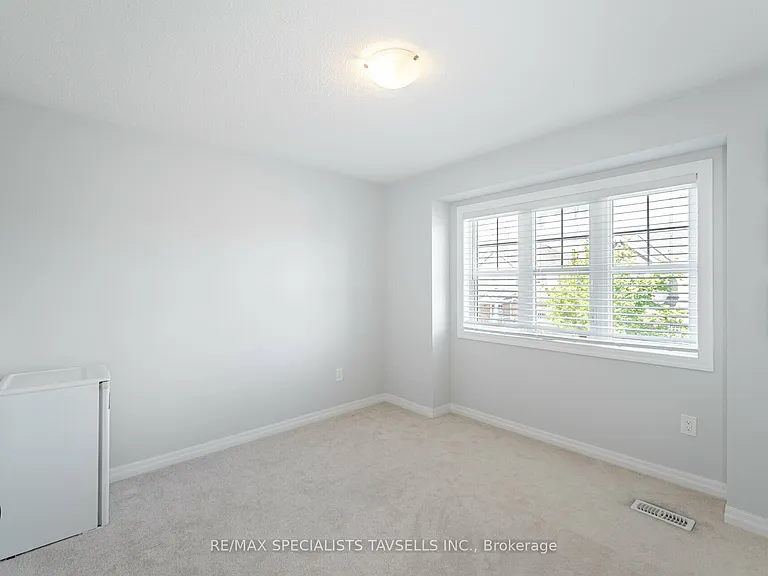 13 Lothbury Dr — Photo 27
