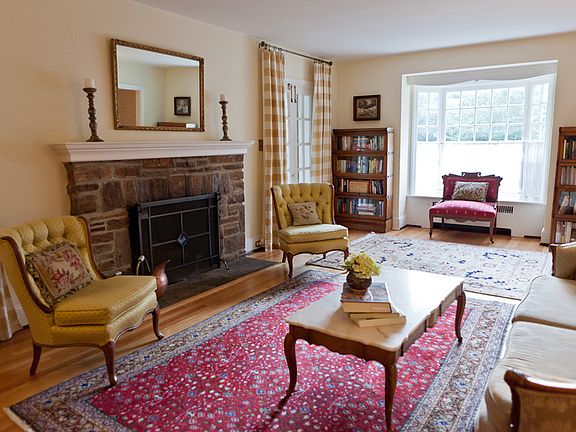 Living room with fireplace