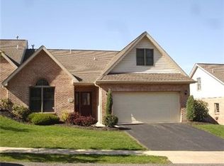 314 Woodcrest Dr, Coraopolis, PA