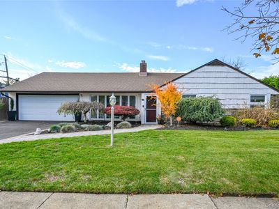 2 Meadow Lane, Rockville Centre, NY, 11570