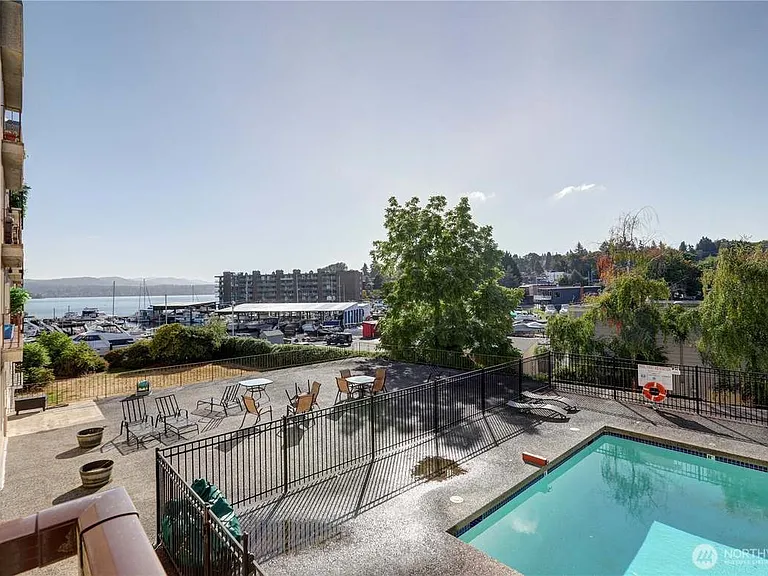 9030 Seward Park Ave S #411 — Photo 20