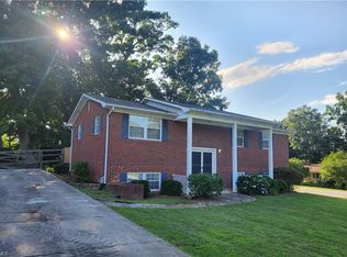 100 Craig Dr, Archdale, NC 27263