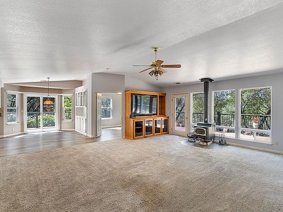 3rd image of 2290 Rising Hill Rd