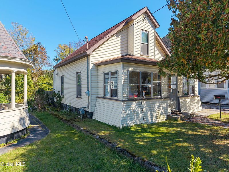 3rd image of 435 Anthony Street