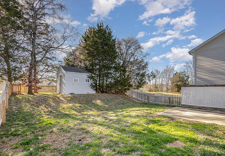 13716 Riding Hill Ave — Photo 17