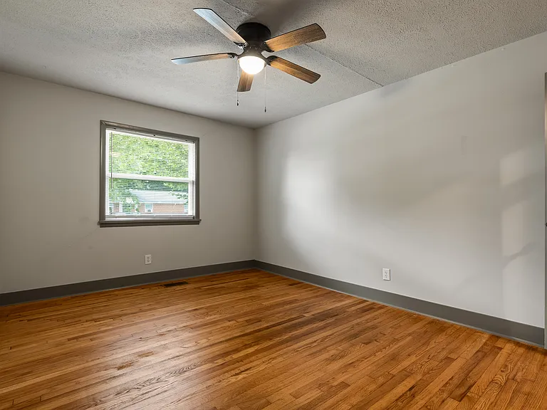 520 S Duncan Ave — Photo 18