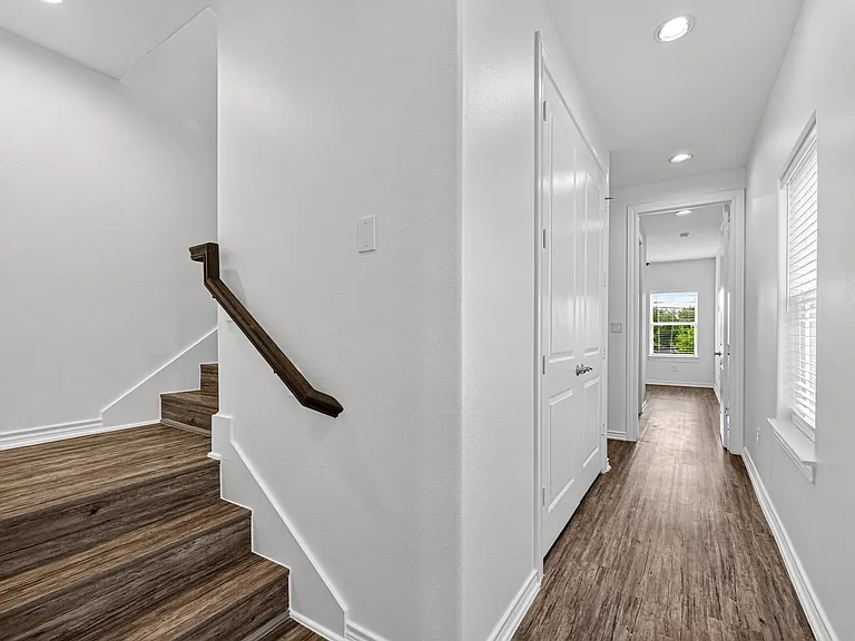 3247 Real St #B — Photo 24