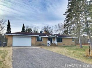 W8999 Beecher Lake Rd, Pembine, WI 54156