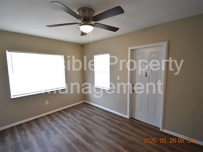 501 N Mac Dill Ave #A — Photo 2