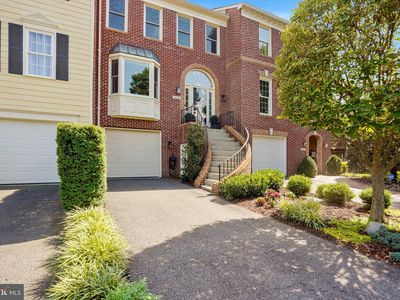 6840 McLean Province Cir, Falls Church, VA, 22043