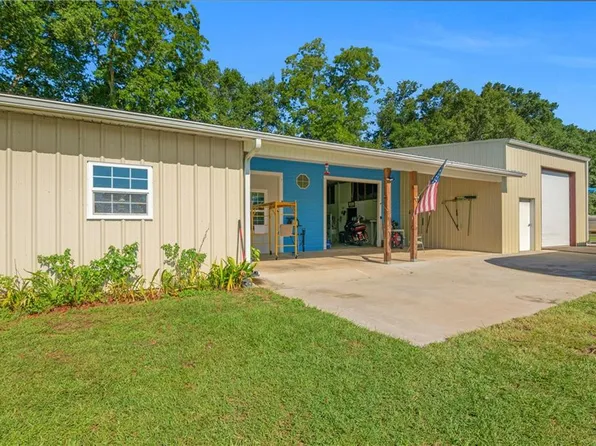 3202 Wards Church Rd, Blackshear, GA 31516