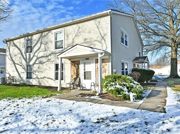 2792 Ivy Hill Cir Unit B, Cortland, OH 44410