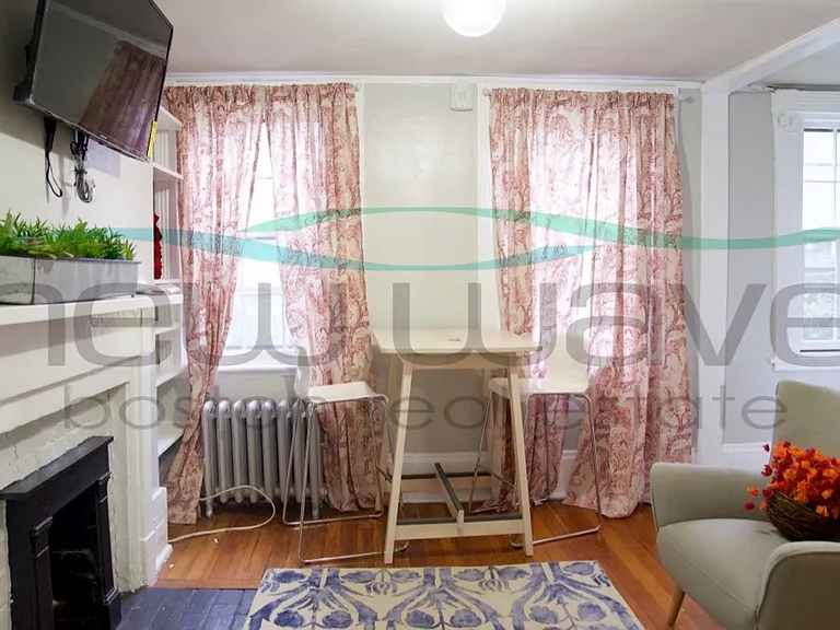 2 Champney Pl #2 — Photo 2