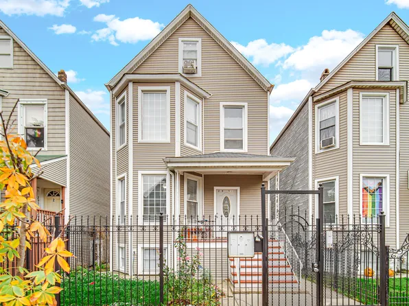 2951 N Allen Ave #1, Chicago, IL 60618